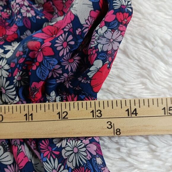 BCBG Sleeveless Floral Maxi Lined, Handkerchief Hem Woman's Small........... - Picture 10 of 10